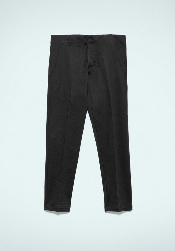 Pantalone nero con placchetta Gaelle Paris