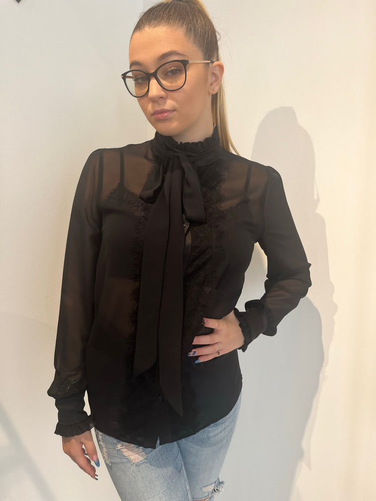 Camicia In Georgette Chiffon E Pistagna E Ricamo